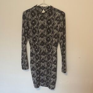 H&M Monochrome Snake Print Long Sleeve Dress